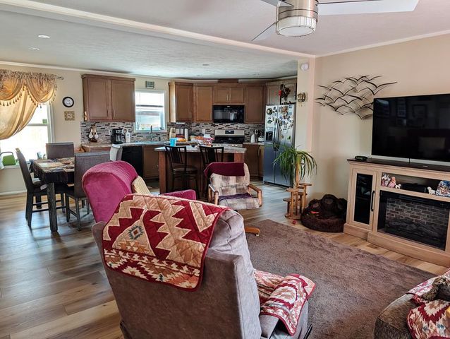 183 E Cellini Dr, Pueblo West, CO 81007