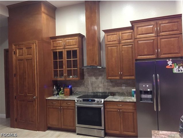 3816 NW 32nd PL, Cape Coral, FL 33993
