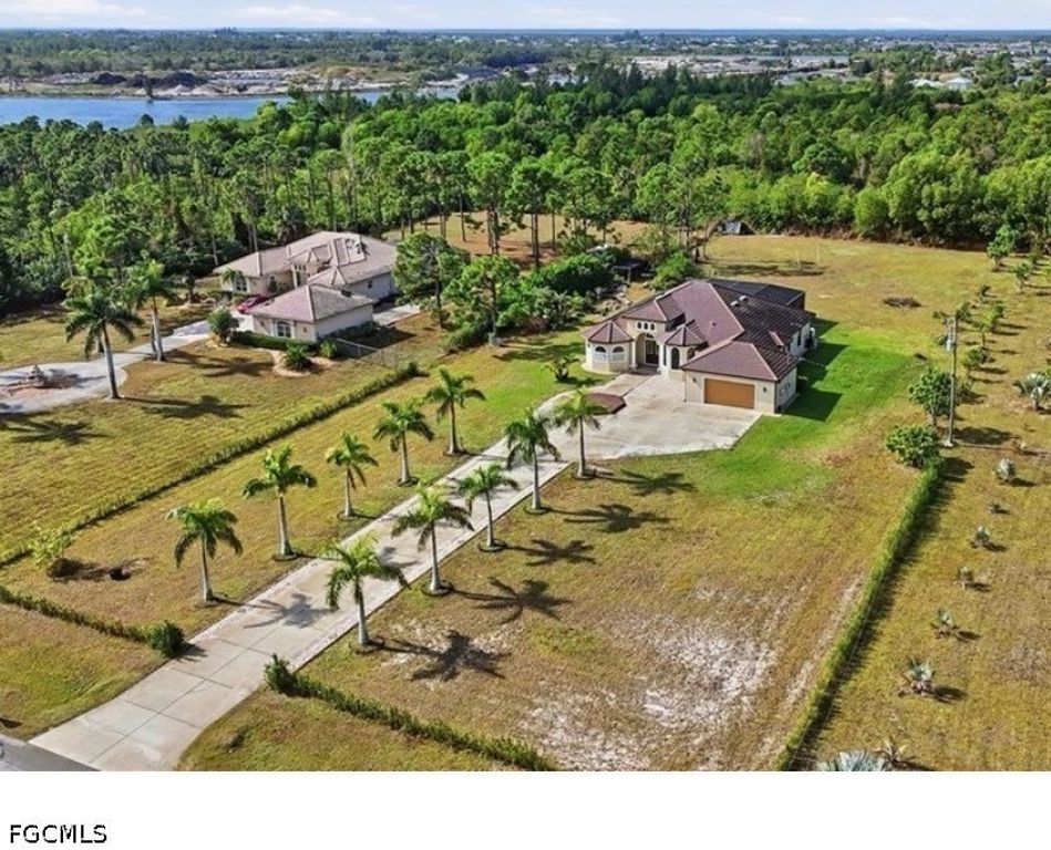 3816 NW 32nd PL, Cape Coral, FL 33993