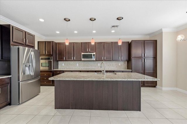 9572 Phipps Lane, Wellington, FL 33414