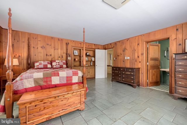 1201 BROCKIE DR, York, PA 17403