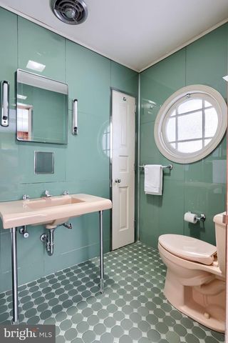 1201 BROCKIE DR, York, PA 17403