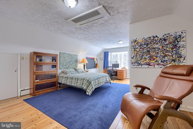 1201 BROCKIE DR, York, PA 17403