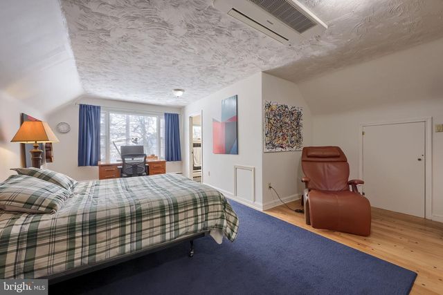 1201 BROCKIE DR, York, PA 17403