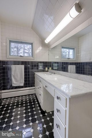 1201 BROCKIE DR, York, PA 17403