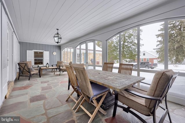 1201 BROCKIE DR, York, PA 17403