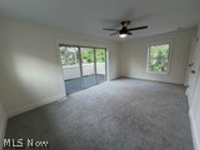1885 Woodlawn Avenue, Cleveland, OH 44112