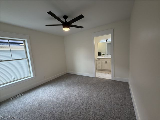 1885 Woodlawn Avenue, Cleveland, OH 44112
