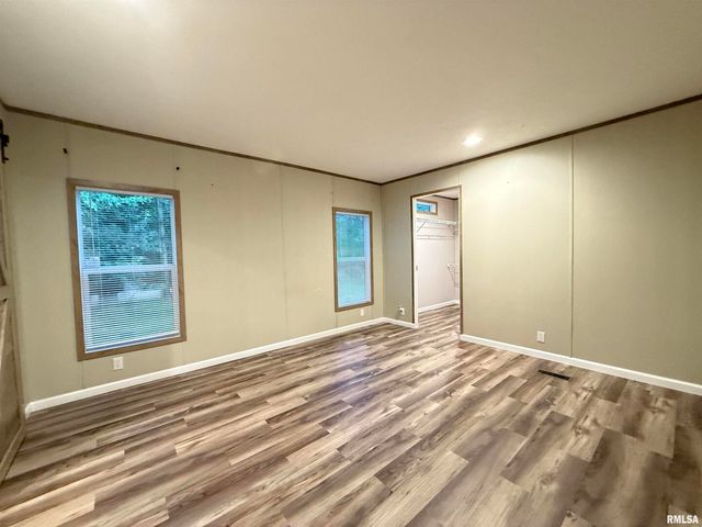 9049 Grassy Road, Marion, IL 62959