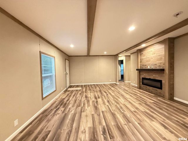 9049 Grassy Road, Marion, IL 62959