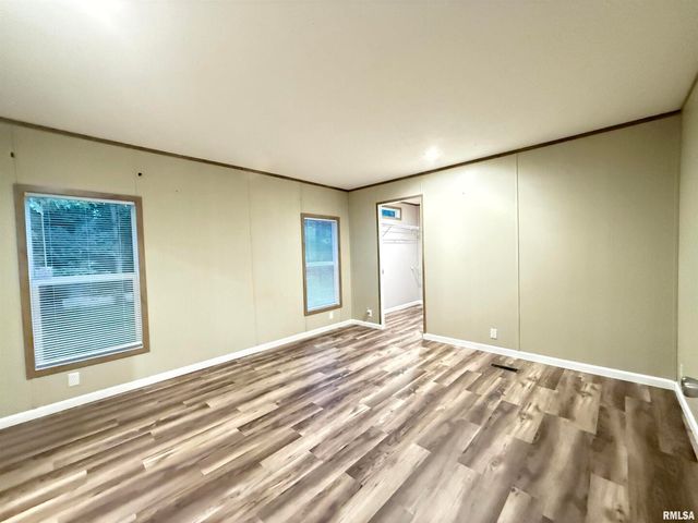 9049 Grassy Road, Marion, IL 62959