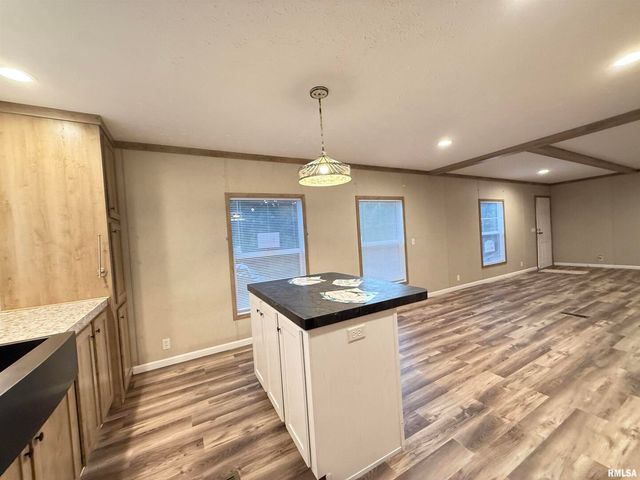 9049 Grassy Road, Marion, IL 62959