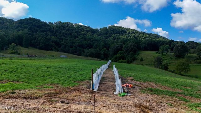 433 California Avenue, Church Hill, TN 37642