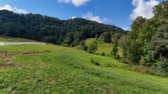 433 California Avenue, Church Hill, TN 37642