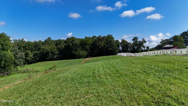 433 California Avenue, Church Hill, TN 37642