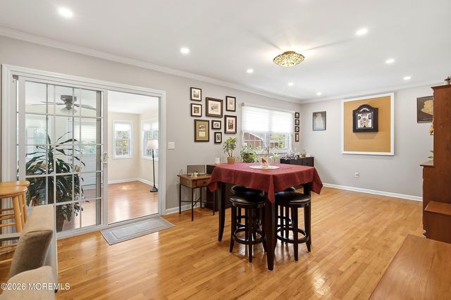 98 Woodridge Avenue, Toms River, NJ 08755