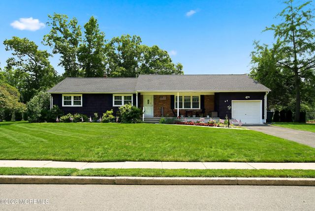 98 Woodridge Avenue, Toms River, NJ 08755