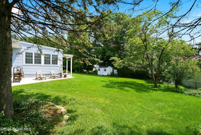 98 Woodridge Avenue, Toms River, NJ 08755