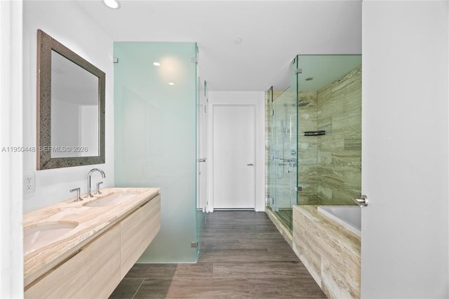 2900 NE 7th Ave 4009, Miami, FL 33137