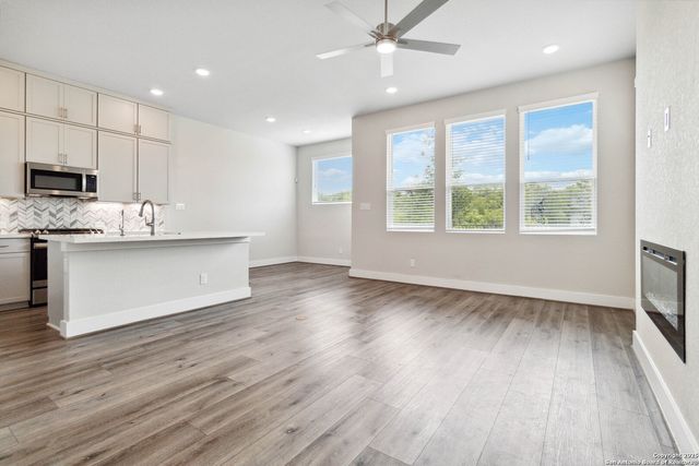 8851 Oakland Rd Unit 39, San Antonio, TX 78240