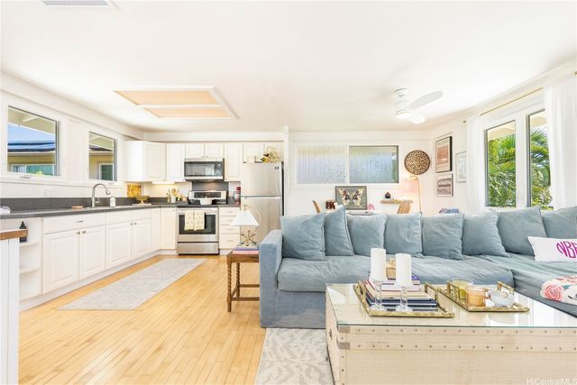 426 Keaniani Street, Kailua, HI 96734