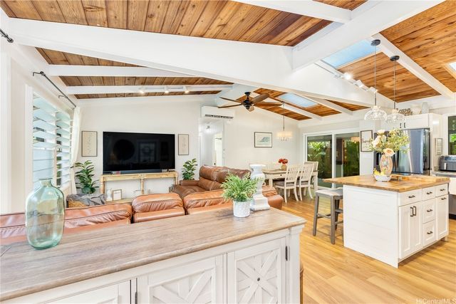 426 Keaniani Street, Kailua, HI 96734