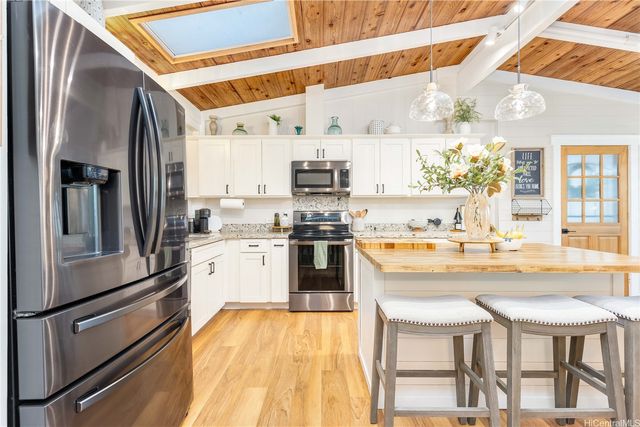 426 Keaniani Street, Kailua, HI 96734