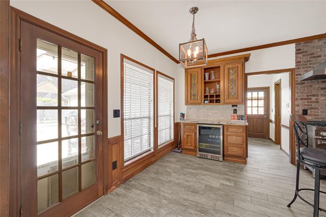 2211 Rockhaven Drive, Houston, TX 77062