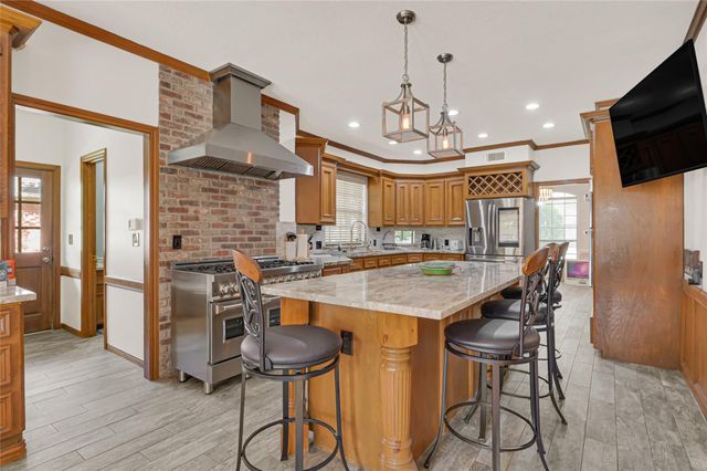 2211 Rockhaven Drive, Houston, TX 77062