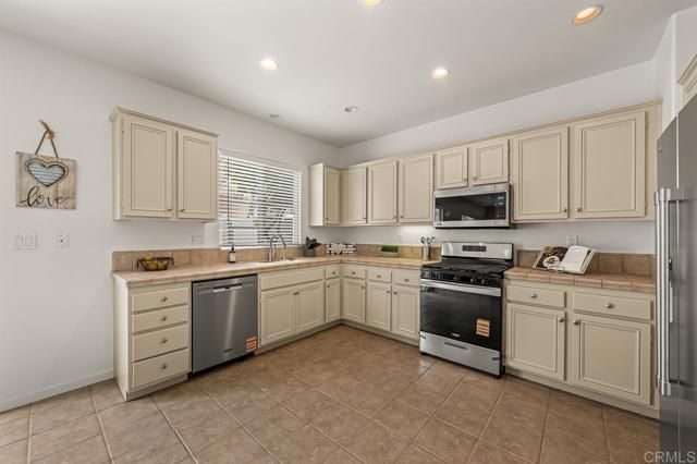 463 Cornwall Glen, Escondido, CA 92025