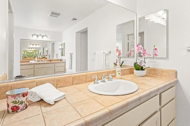 463 Cornwall Glen, Escondido, CA 92025