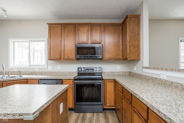8167 Northpoint Drive, Brownsburg, IN 46112