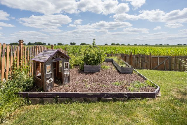 8167 Northpoint Drive, Brownsburg, IN 46112