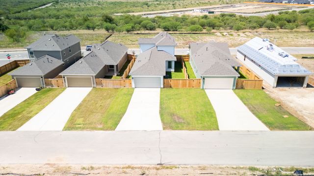 641 Salamander, San Marcos, TX 78666