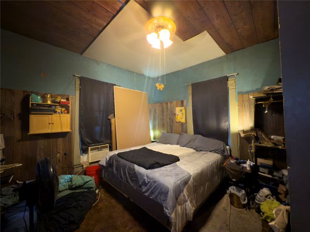 404 E Orange Street, Sherman, TX 75090