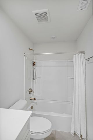 3202 Martini Street, Mundelein, IL 60060