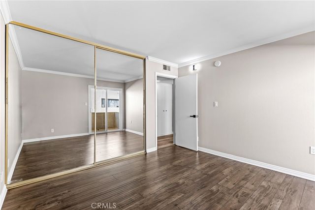 5320 Zelzah Ave. 214, Encino, CA 91316