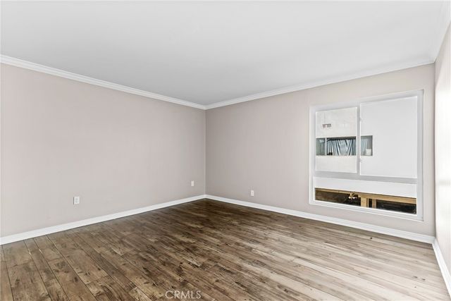 5320 Zelzah Ave. 214, Encino, CA 91316