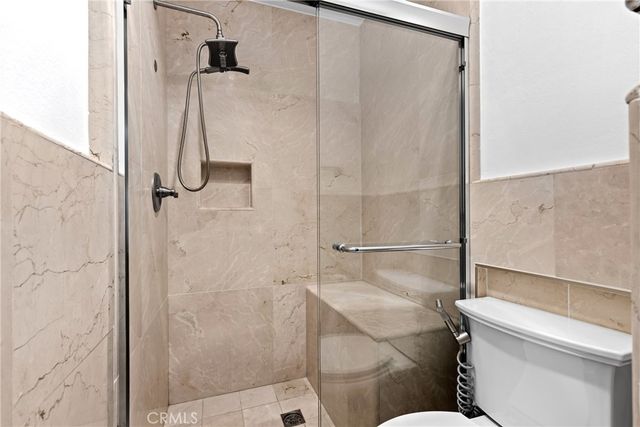 5320 Zelzah Ave. 214, Encino, CA 91316