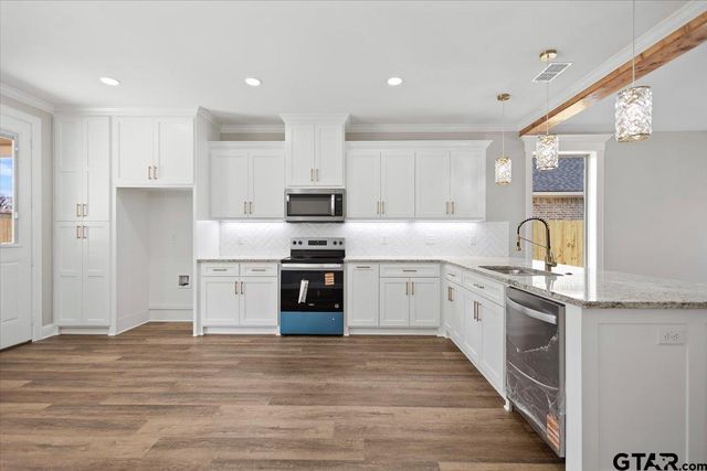 528 W 32nd St, Tyler, TX 75702