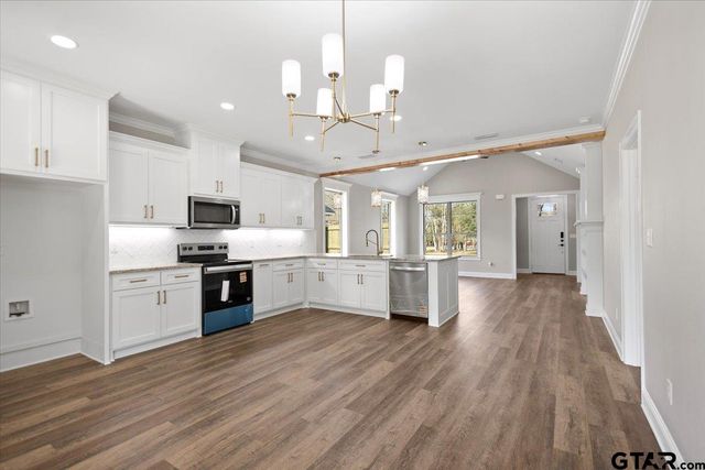 528 W 32nd St, Tyler, TX 75702