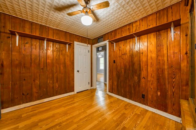 220 Irvy Rd, England, AR 72046