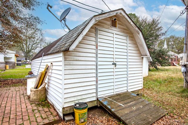 220 Irvy Rd, England, AR 72046