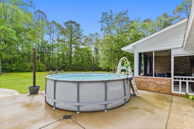 14221 Country Wood Drive, Gulfport, MS 39503