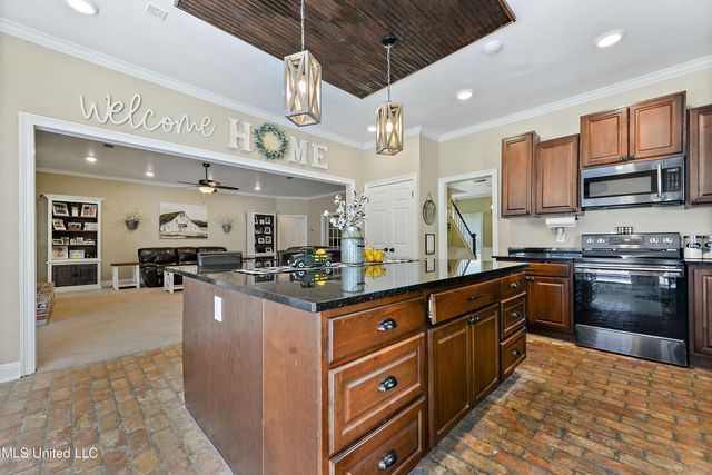 14221 Country Wood Drive, Gulfport, MS 39503
