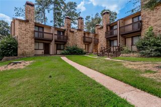 2521 Crosstimbers Street F5, Huntsville, TX 77320