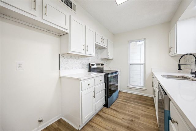 4309 BEECHCLIFF LN, Memphis, TN 38128