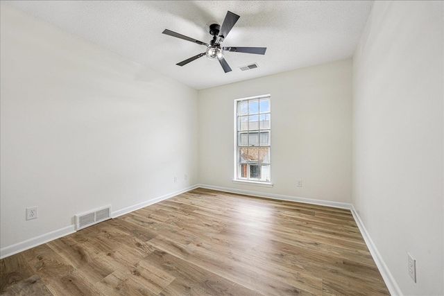 4309 BEECHCLIFF LN, Memphis, TN 38128