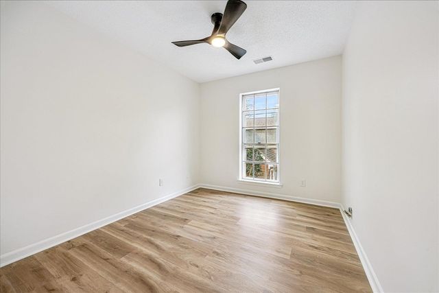 4309 BEECHCLIFF LN, Memphis, TN 38128