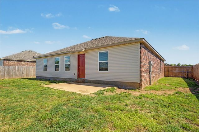 811 Tanner Drive, Siloam Springs, AR 72761